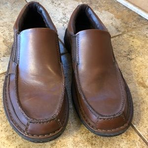 Sketchers men’s slip on dress shoes